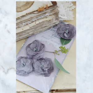 Jeanne d'Arc Living fabric flowers grey