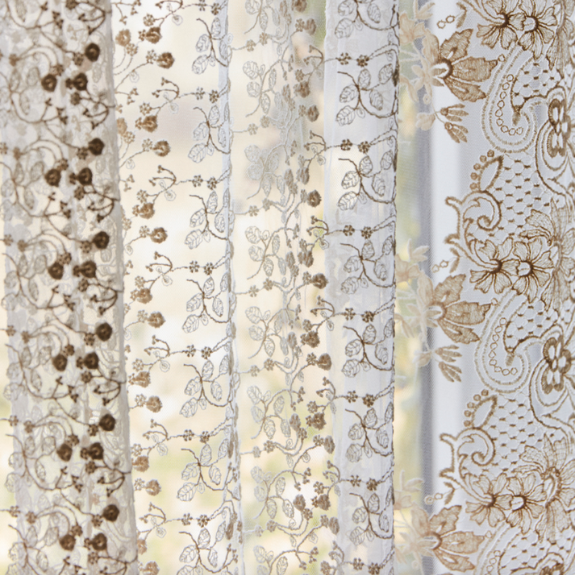 Femme facon tolle embroidered curtain